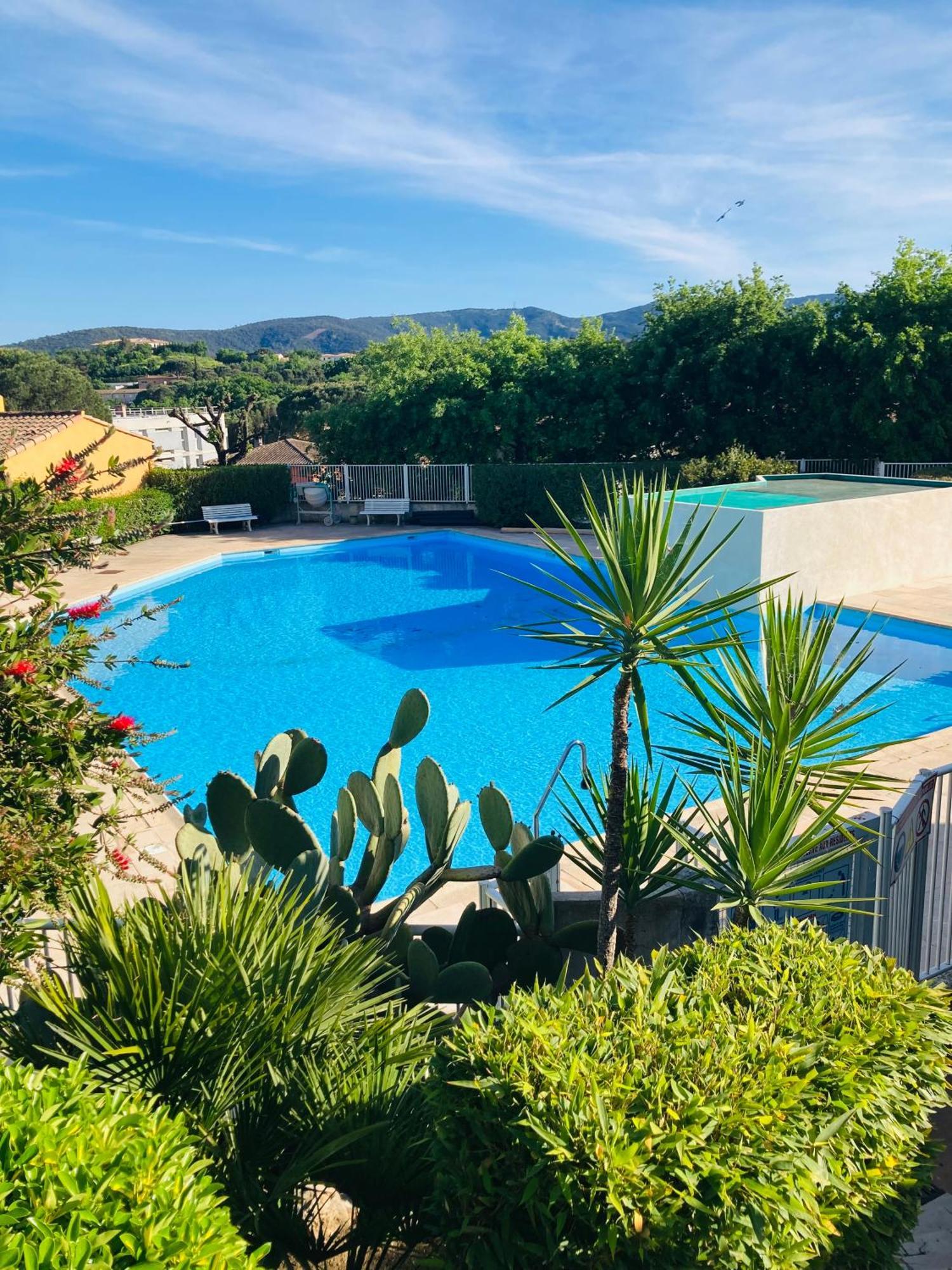 Mazet Renove Golfe De St Tropez Vila Cogolin Exterior foto